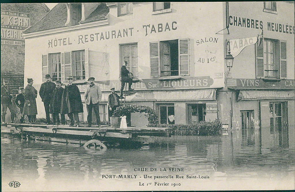 Carte postale sur Le Port-Marly - France