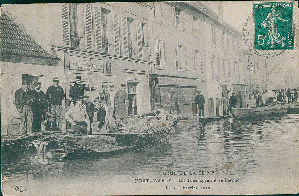 Carte postale sur Le Port-Marly - France