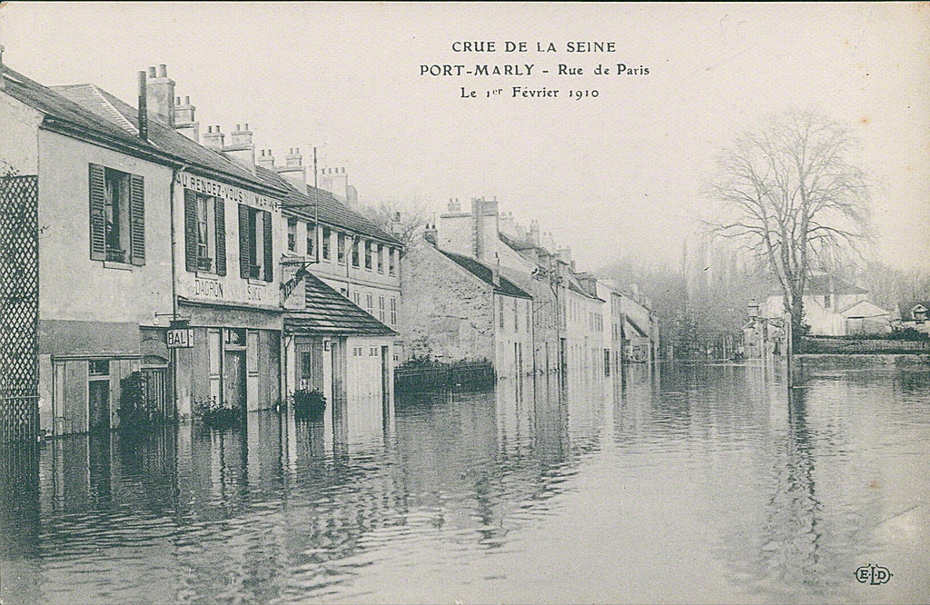 Carte postale sur Le Port-Marly - France