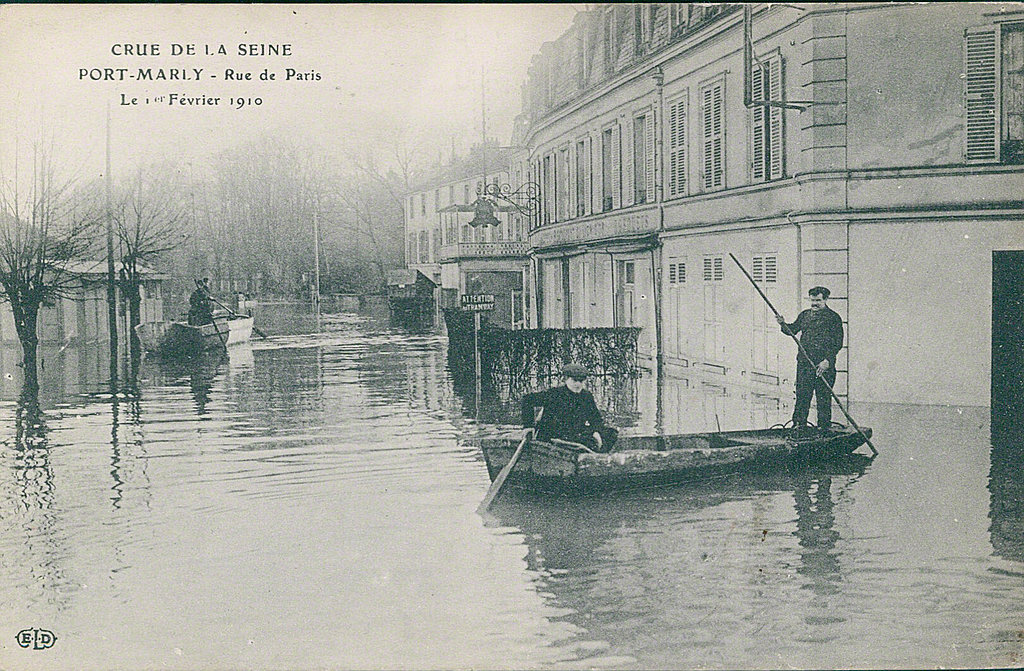 Carte postale sur Le Port-Marly - France