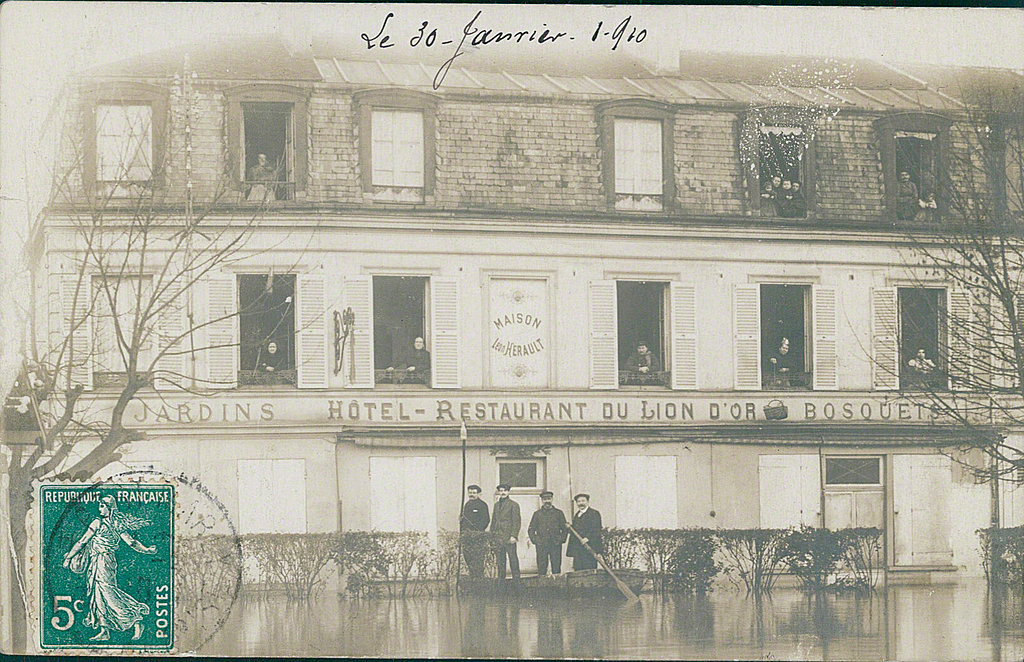 Carte postale sur Le Port-Marly - France
