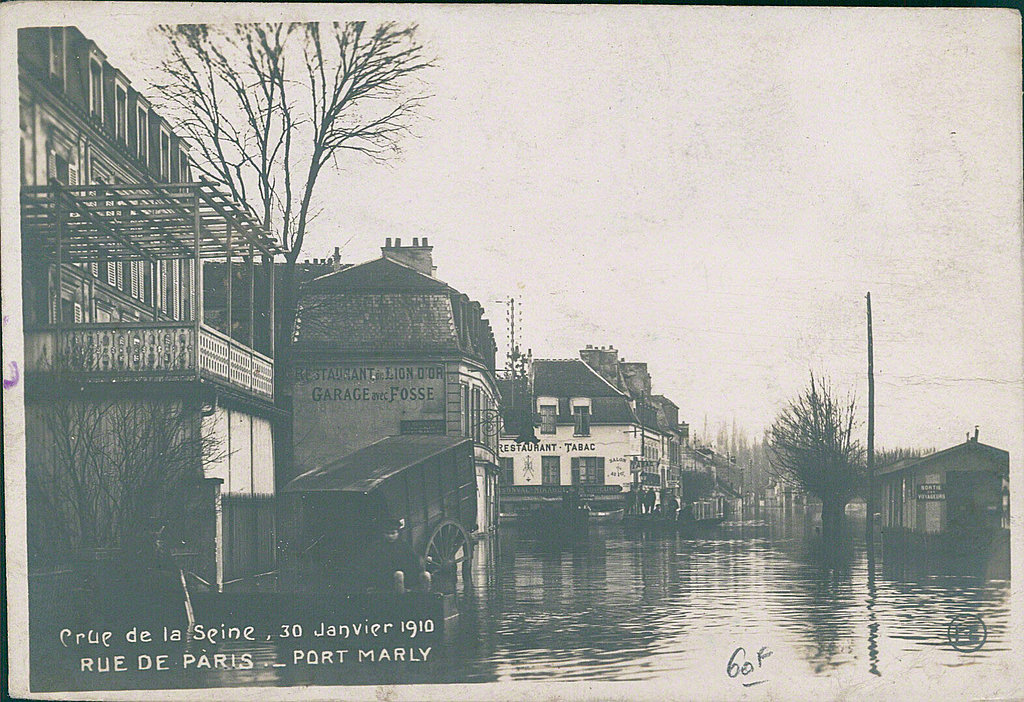 Carte postale sur Le Port-Marly - France