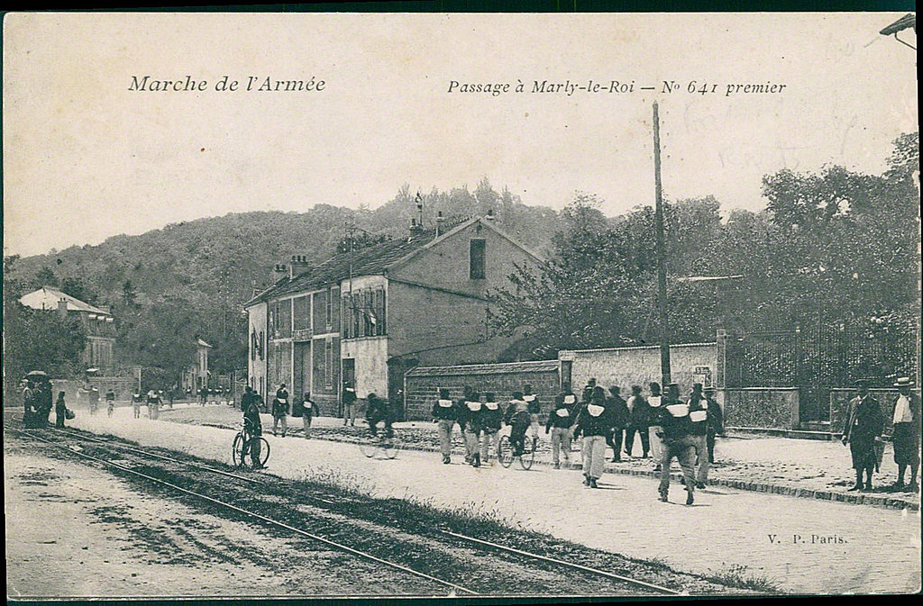 Carte postale sur Le Port-Marly - France