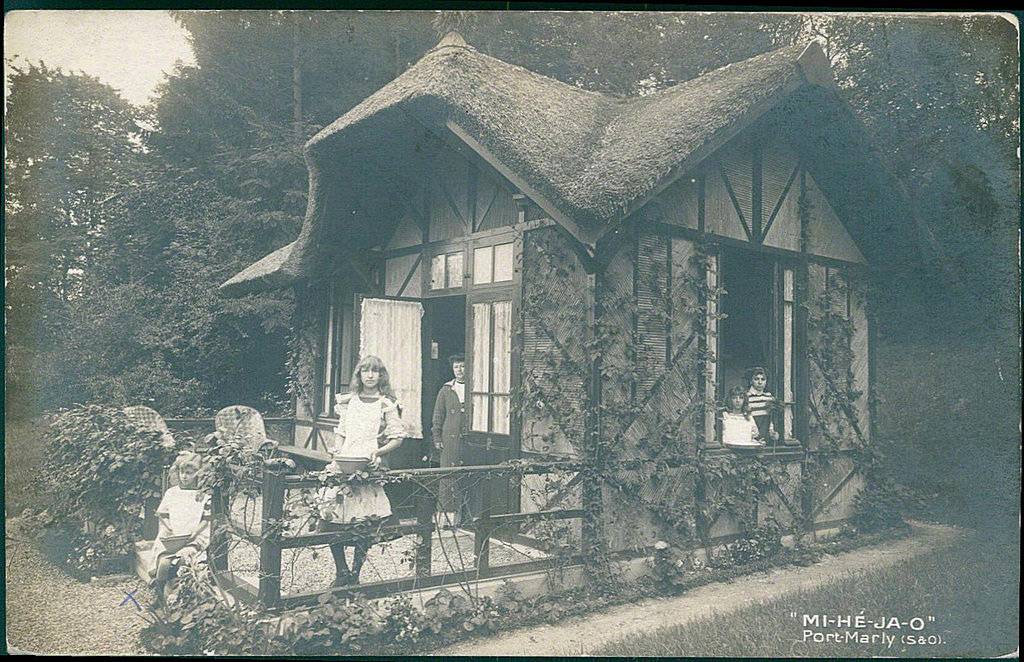 Carte postale sur Le Port-Marly - France