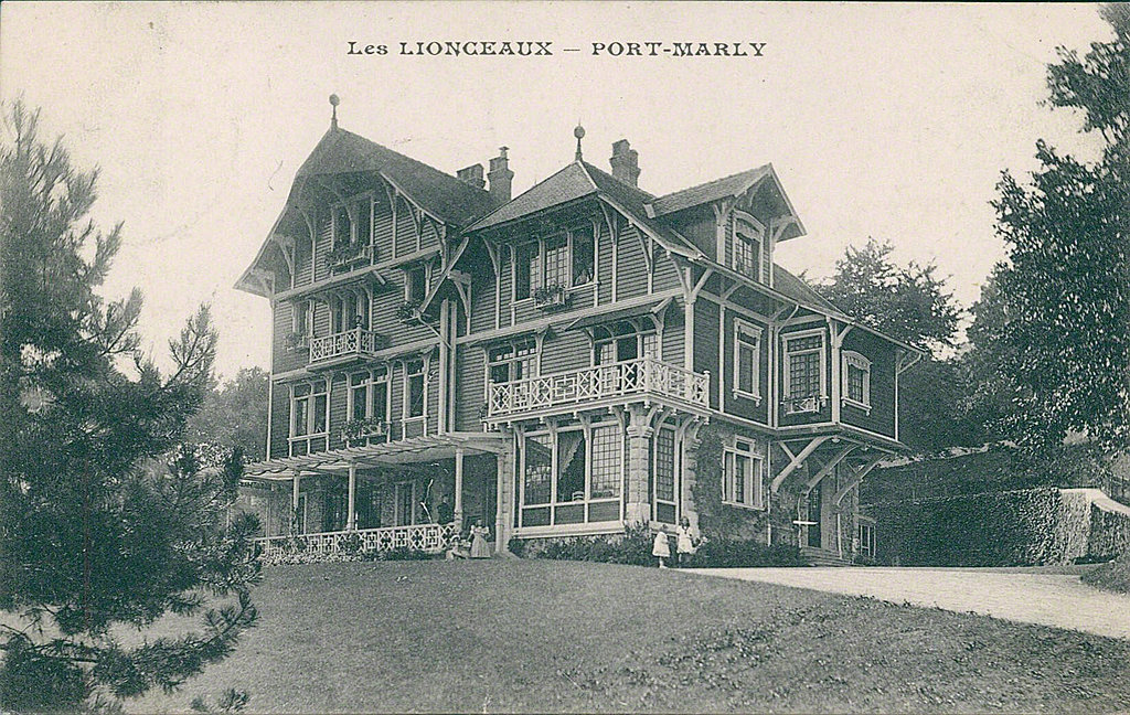 Carte postale sur Le Port-Marly - France