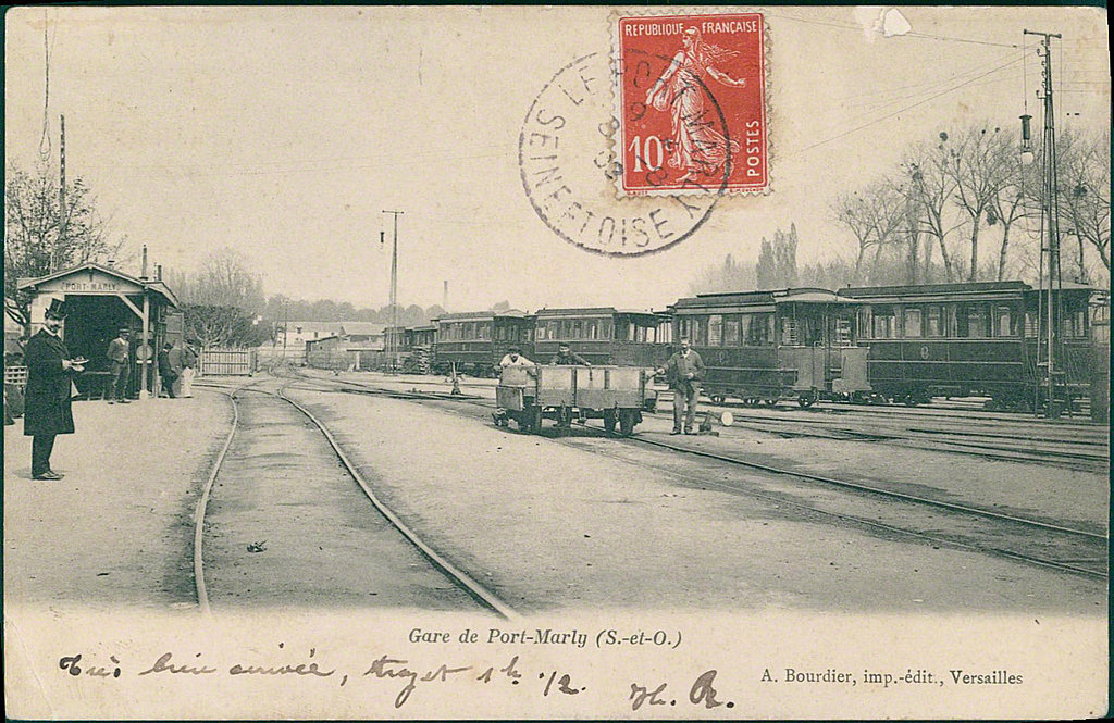 Carte postale sur Le Port-Marly - France